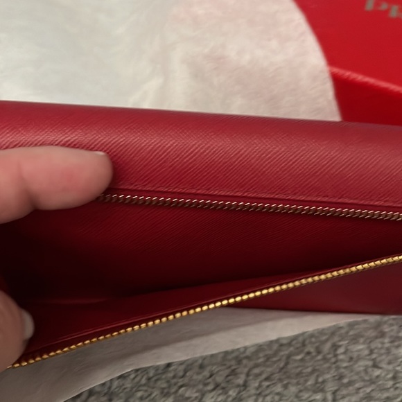 Prada Saffiano Red Leather Heart Wallet - Picture 11 of 16